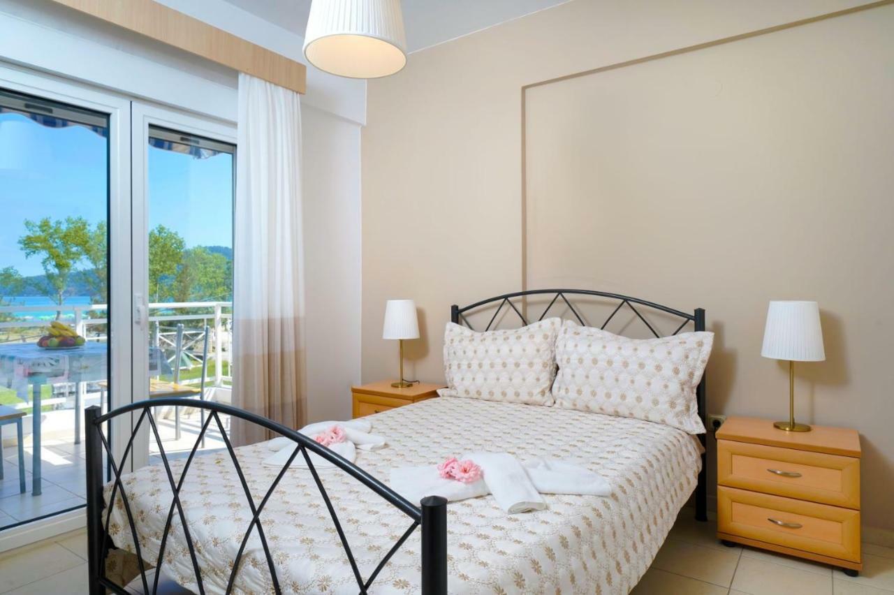 L&K Apartment Golden Beach Chrisi Ammoudia Exterior foto